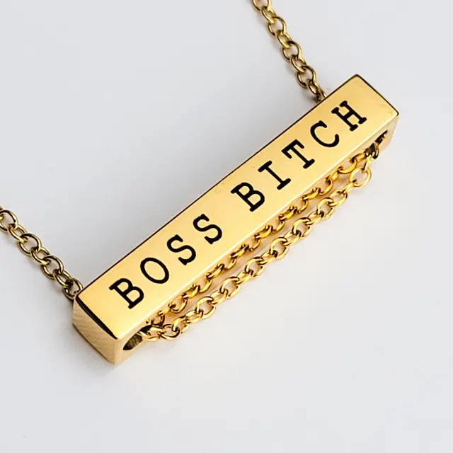 Boss bitch necklace
