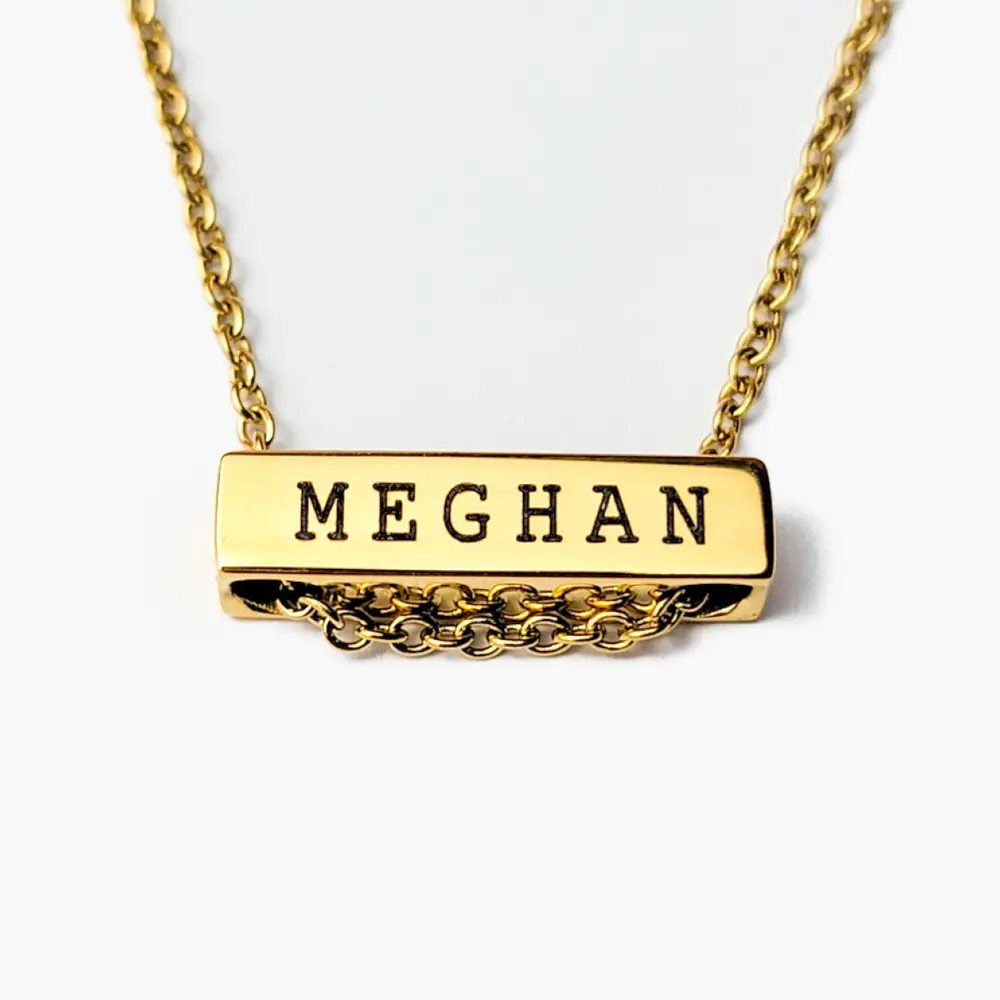 Short Block Bar Necklace [2cm Horizontal]