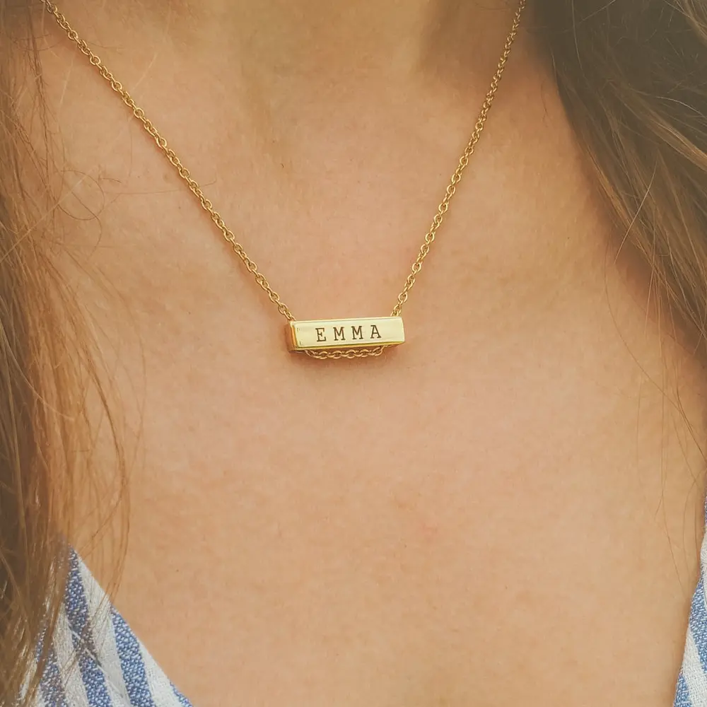Short Block Bar Necklace [2cm Horizontal] – photo 4
