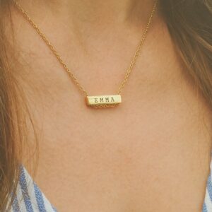 Short Gold block name necklace